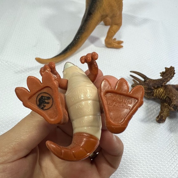 Greenbrier International Duck-Billed & Parasaurolophus Triceratops Dinosaur - Picture 8 of 12